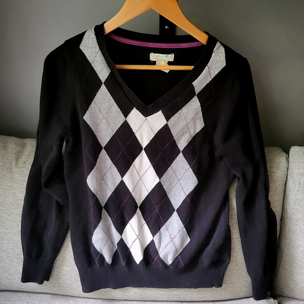 V Neck Argyle Sweater